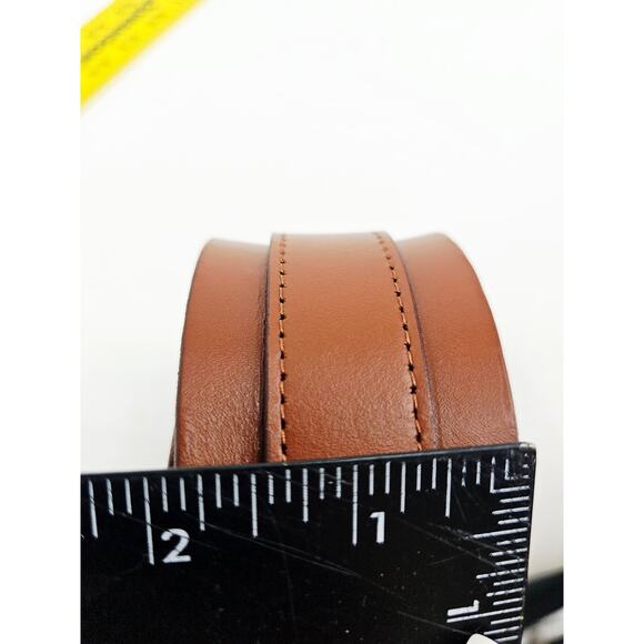 J. Crew Wide Leather Belt with Brass Buckle in
Cognac Brown Leather Size S / M - Picture 10 of 11